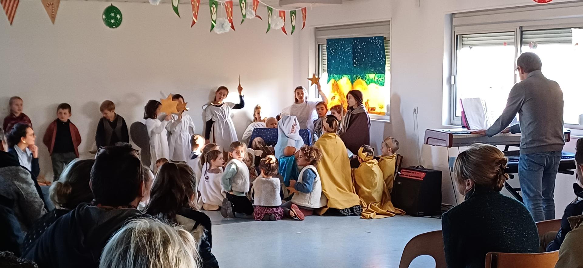 La crèche vivante pour le spectacle de Noël