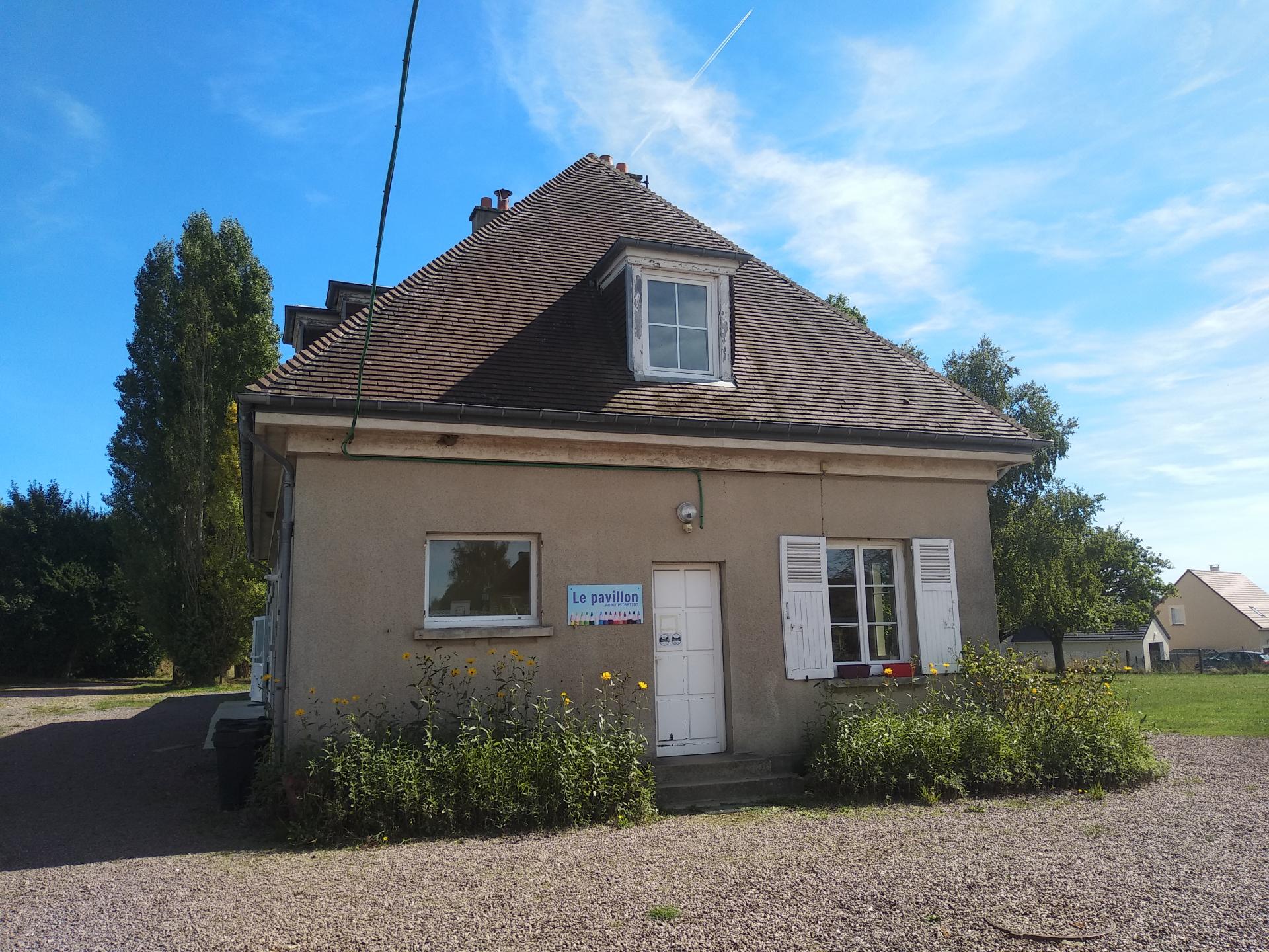 Le pavillon : le bâtiment administratif